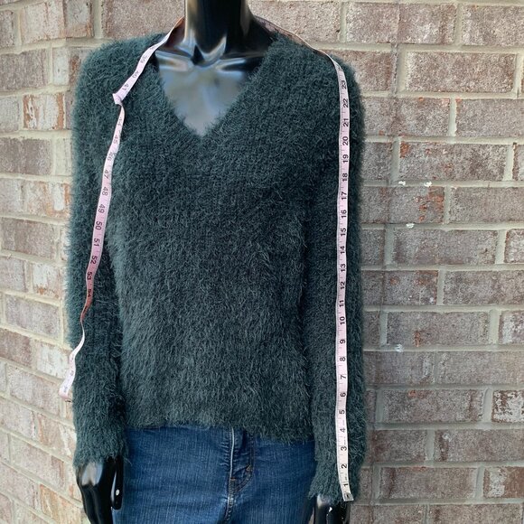 Pink Rose Fuzzy Eyelash Long Sleeve V-Neck Sweater Sz XS - Picture 12 of 14